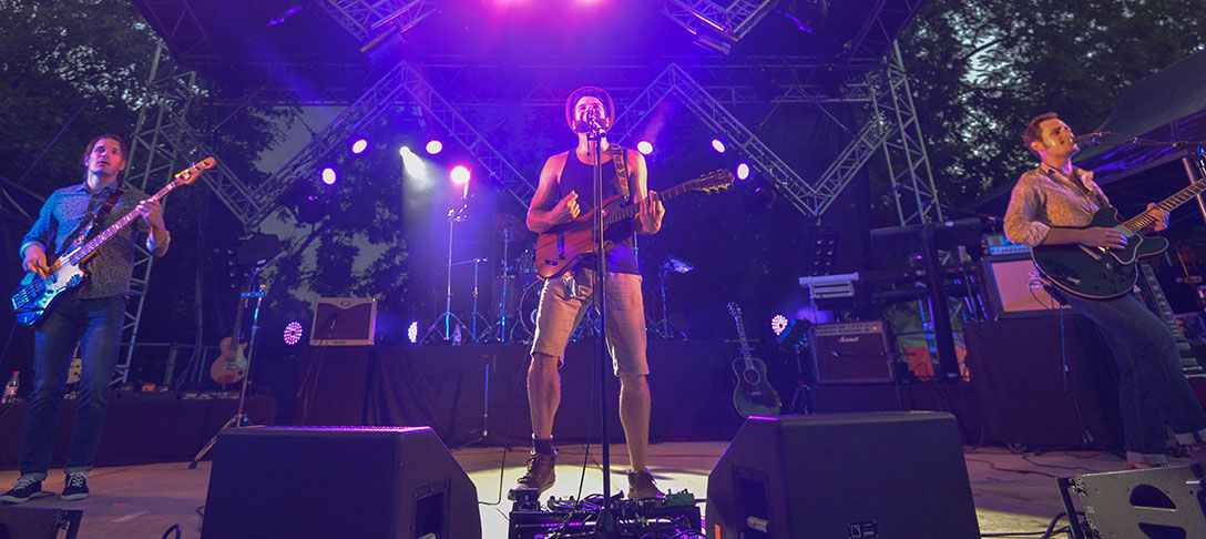 Jeudis Niortais 3 Août Shinin'woods - Agrandir l'image 11 sur [31], fenêtre modale