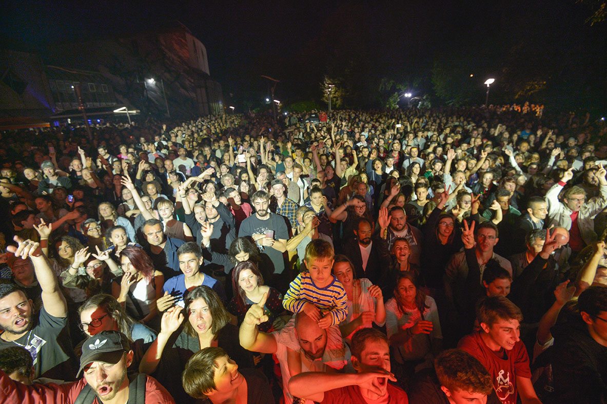 Jeudi niortais du 3 août 2017, Jahneration ©Darri - Agrandir l'image 27 sur [31], fenêtre modale