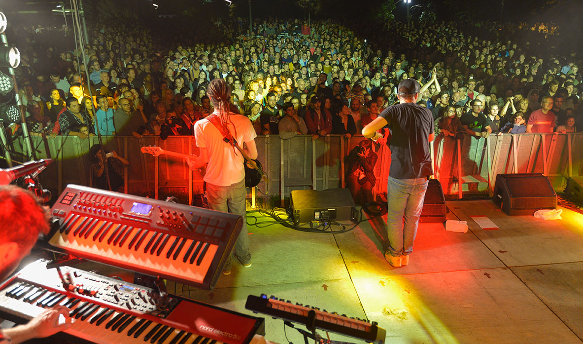 Jeudi niortais du 3 août 2017, Jahneration ©Darri - Agrandir l'image 29 sur [31], fenêtre modale