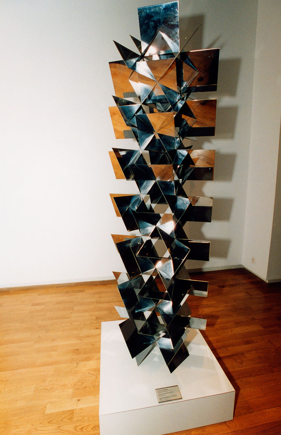 Structure permutationnelle F. Sobrino. Coll. CNAP