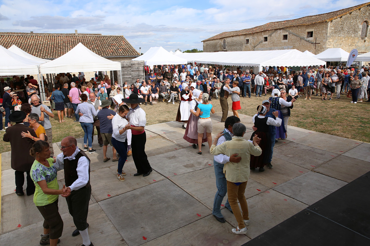 La fête du pain à la ferme de Chey ©ODrilhon