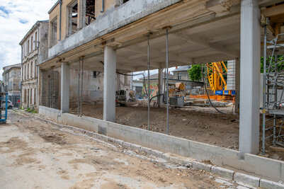 Gros ?uvre CSC et cour interieure - Agrandir l'image 90 sur [118], fenêtre modale