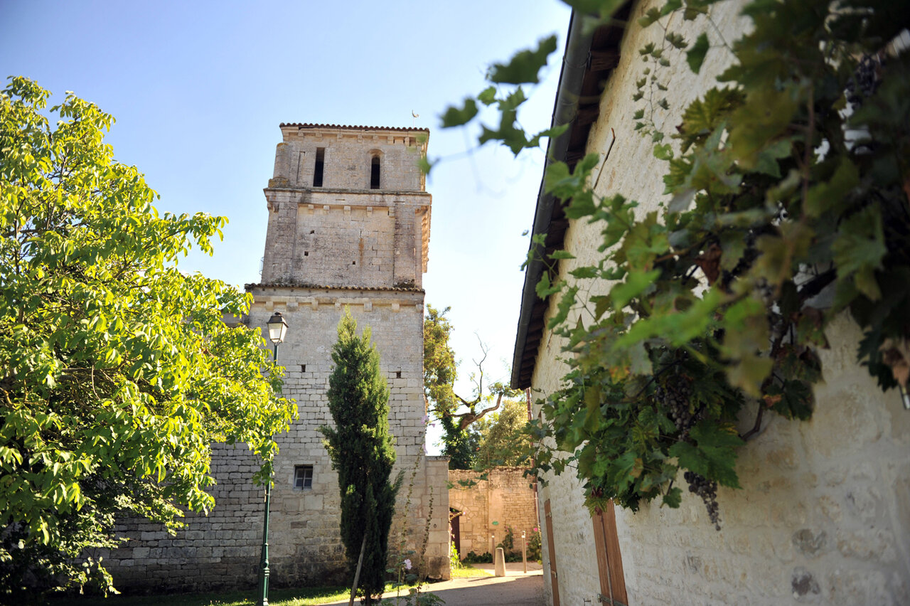 Eglise de Sainte-Pezenne © Marie Delage
