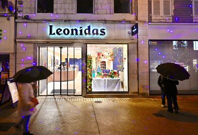  - Agrandir l'image 6 sur [14], fenêtre modale