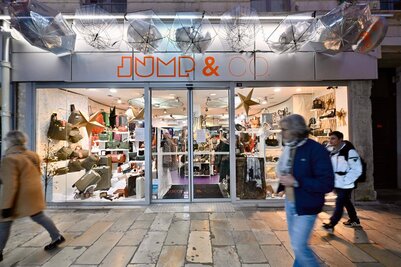  - Agrandir l'image 9 sur [16], fenêtre modale