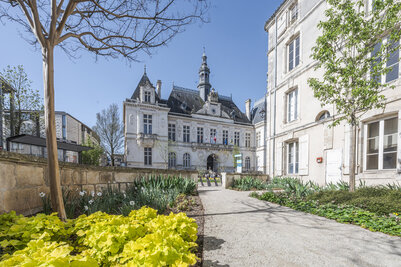  - Agrandir l'image 3 sur [117], fenêtre modale