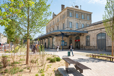  - Agrandir l'image 3 sur [166], fenêtre modale