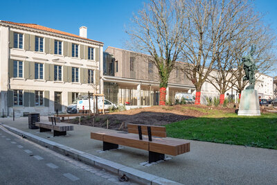  - Agrandir l'image 13 sur [153], fenêtre modale