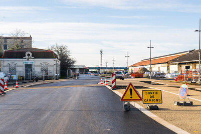 Amenagement de la rue de l'Industrie - Agrandir l'image 152 sur [166], fenêtre modale