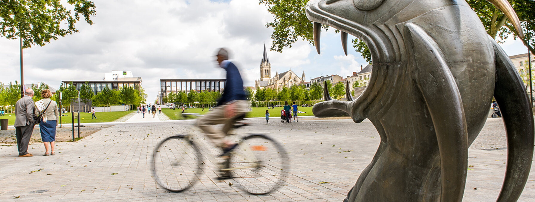 Niort en image - place de la Brèche