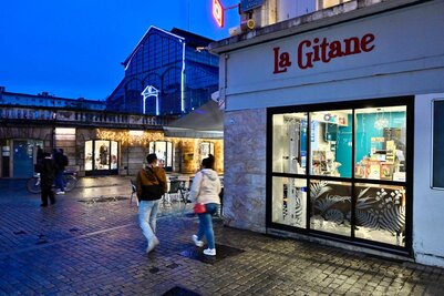  - Agrandir l'image 2 sur [2], fenêtre modale