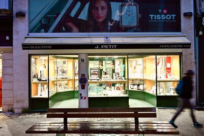  - Agrandir l'image 9 sur [18], fenêtre modale