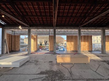 L'ancien bâtiment scolaire. - Agrandir l'image 12 sur [118], fenêtre modale