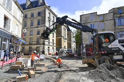 Place des Tribunaux. - Agrandir l'image 62 sur [117], fenêtre modale