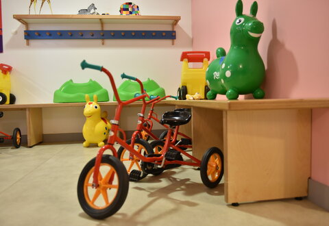 Lieu d'accueil parents/enfants au Pôle enfance de l'Orangerie © B. Derbord