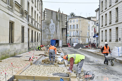 Rue Emile-Bèche. - Agrandir l'image 70 sur [117], fenêtre modale