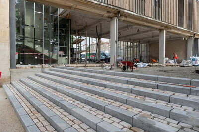  - Agrandir l'image 8 sur [118], fenêtre modale