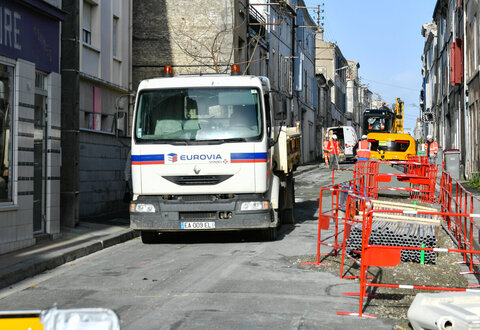 Enfouissement des reseaux electriques et telephoniques rue du Marechal Leclerc