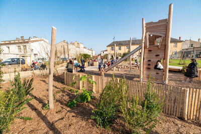  - Agrandir l'image 2 sur [158], fenêtre modale