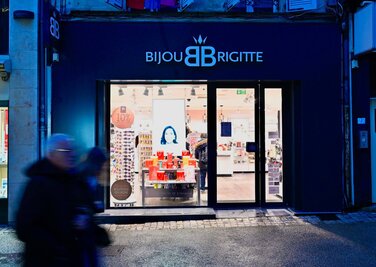  - Agrandir l'image 18 sur [18], fenêtre modale